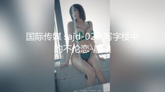 某大学校花手机丢失流出和男友草B视频，妹纸长的很清纯，特漂亮，叫的更销魂